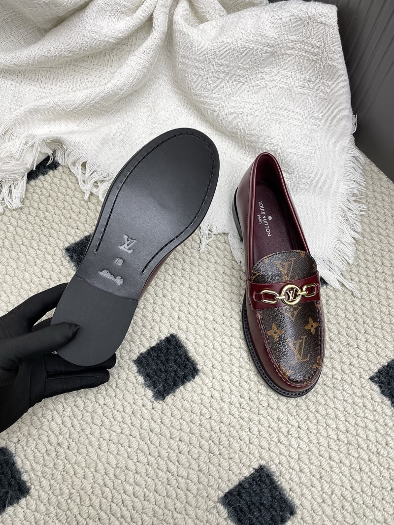 l0vis Vvtt0n loafers